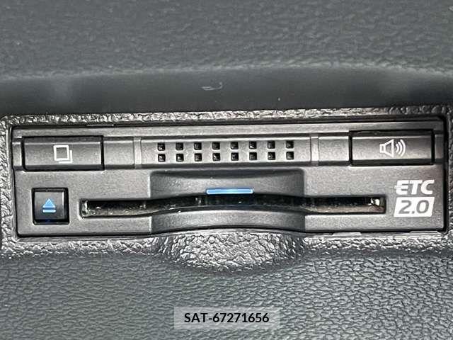 Toyota PRIUS PHV 2018-09 230353-15