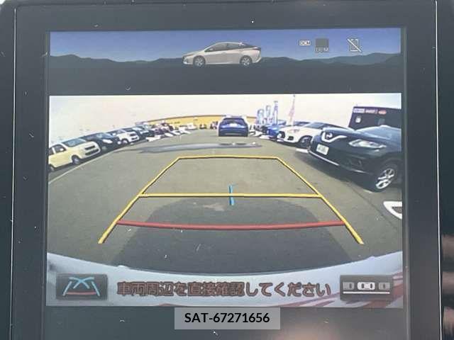 Toyota PRIUS PHV 2018-09 230353-14