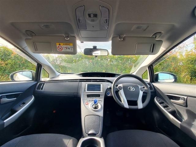 Toyota PRIUS 2014-02 12014-1