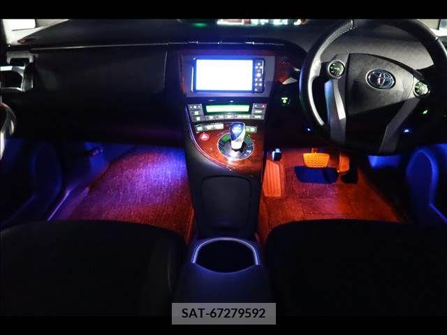 Toyota PRIUS 2012-06 254768-9