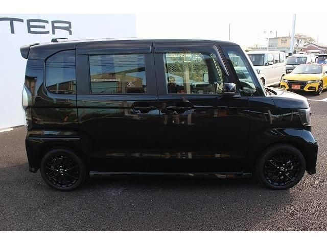Honda N BOX CUSTOM 2022-01 21627-2