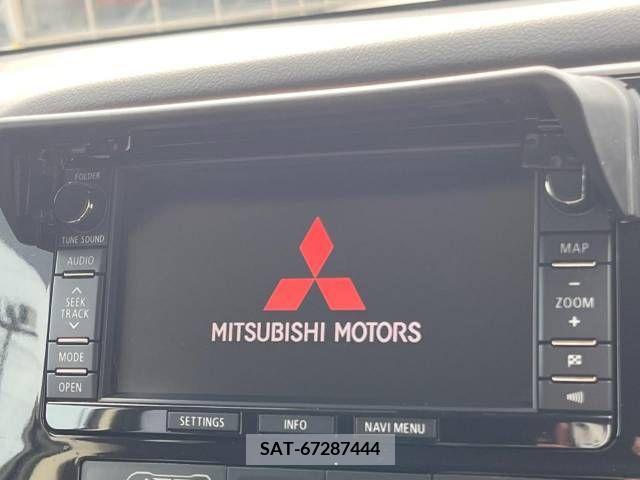 Mitsubishi OUTLANDER PHEV 2014-07 381543-2