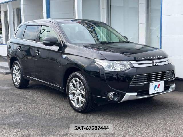 Mitsubishi OUTLANDER PHEV 2014-07 381543-16