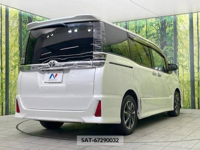 Toyota VOXY 2018-03 288856-18