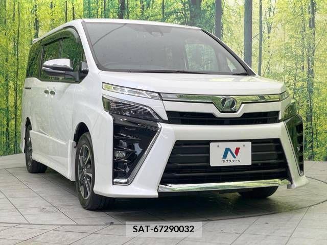 Toyota VOXY 2018-03 288856-17
