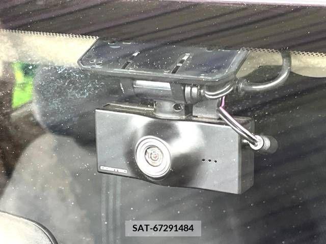Nissan NOTE 2013-06 302311-4