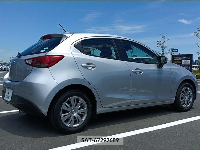 Mazda DEMIO 2018-02 301900-10
