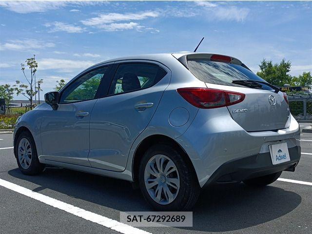 Mazda DEMIO 2018-02 301900-6