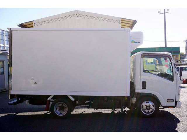 Isuzu ELF TRUCK 2017-06 15088-4