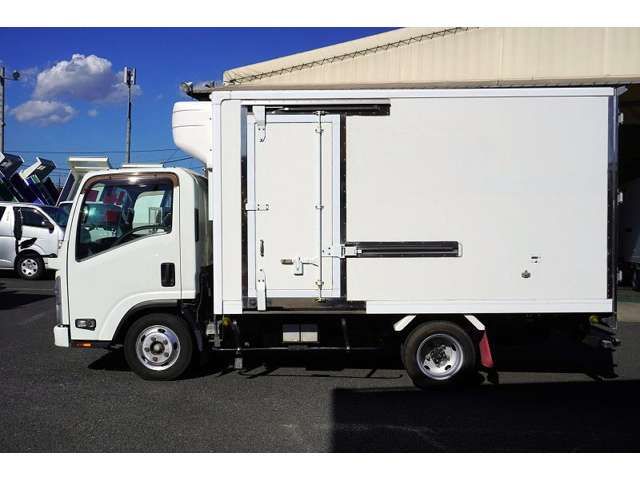 Isuzu ELF TRUCK 2017-06 15088-2