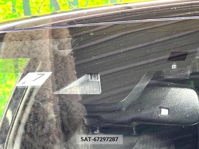 Toyota PRIUS 2021-07 210260-4