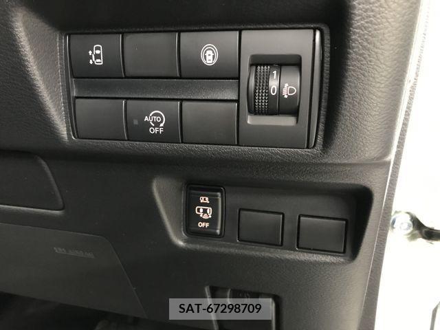 Nissan ROOX 2020-03 205591-17