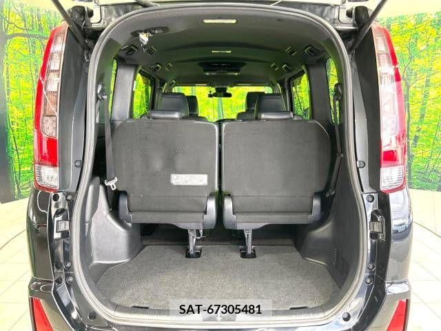 Toyota NOAH 2016-10 212889-11