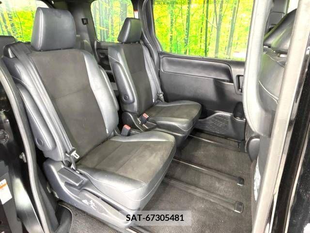 Toyota NOAH 2016-10 212889-9