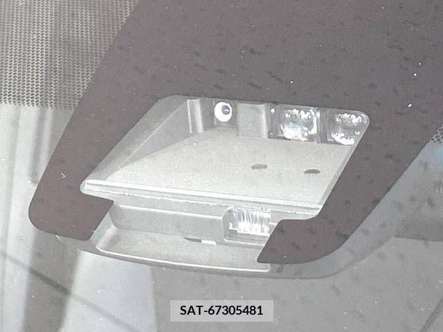 Toyota NOAH 2016-10 212889-5