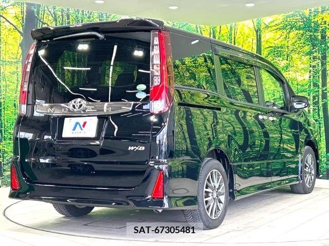 Toyota NOAH 2016-10 212889-18
