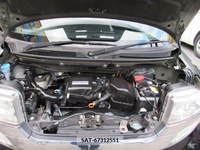 Honda N BOX CUSTOM 2017-03 209704-7