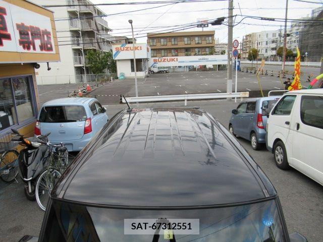 Honda N BOX CUSTOM 2017-03 209704-10