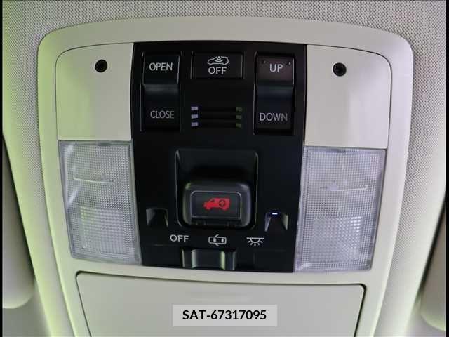 Lexus CT 2018-07 225402-12