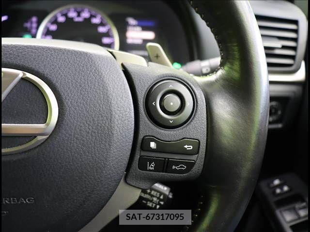 Lexus CT 2018-07 225402-9