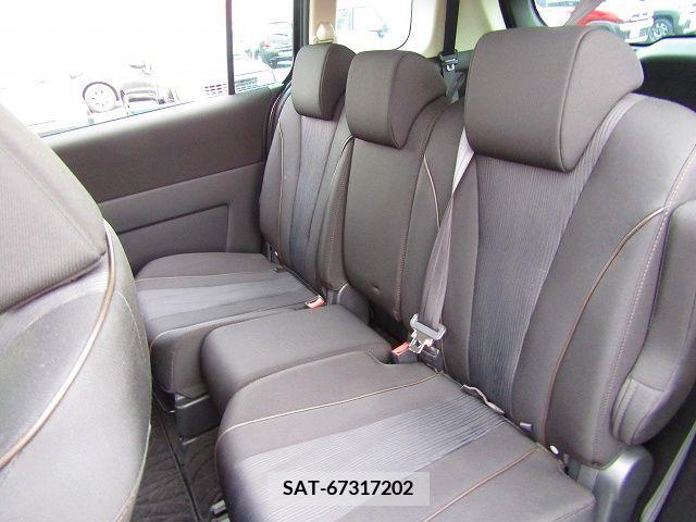 Nissan LAFESTA 2015-03 251709-5