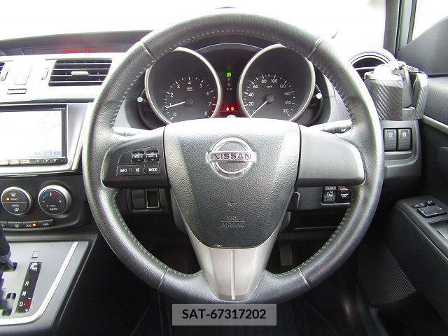 Nissan LAFESTA 2015-03 251709-14