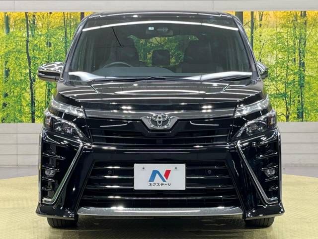 Toyota VOXY 2021-03 182357-15