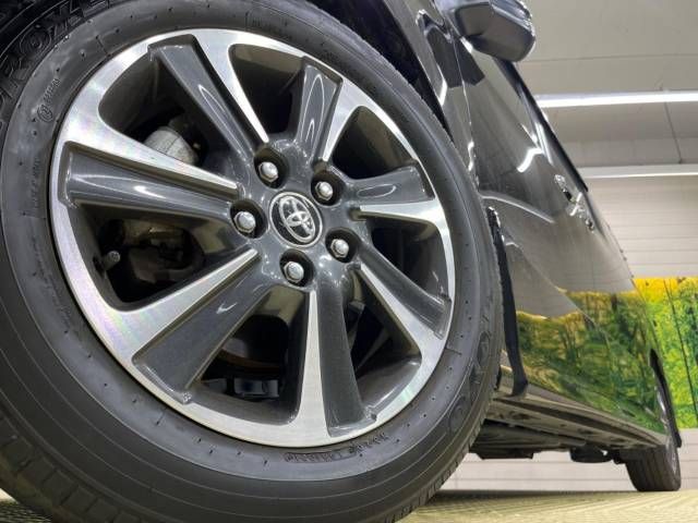Toyota VOXY 2021-03 182357-14