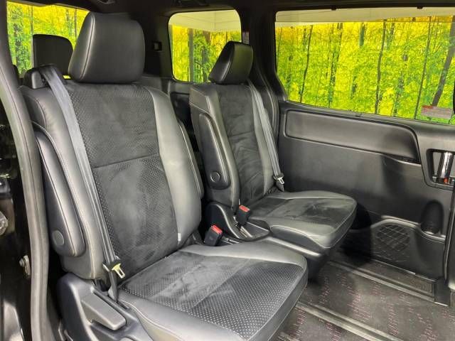Toyota VOXY 2021-03 182357-9
