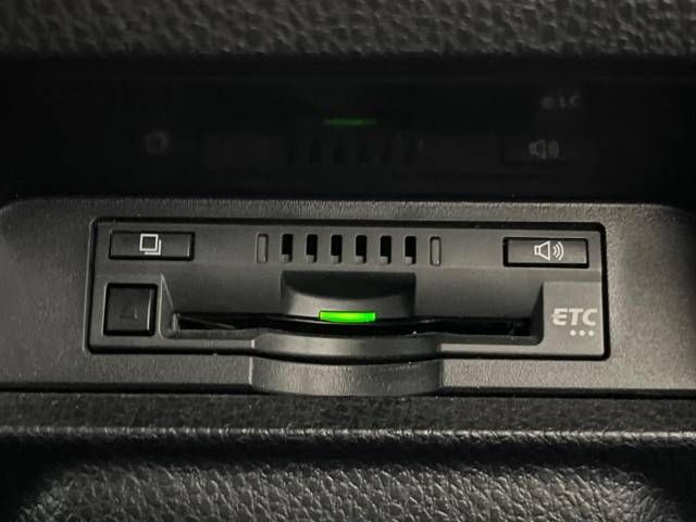 Toyota VOXY 2021-03 182357-7
