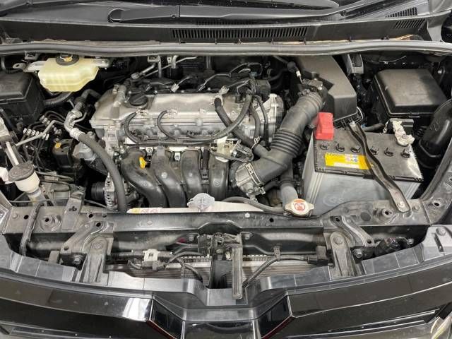 Toyota VOXY 2021-03 182357-19