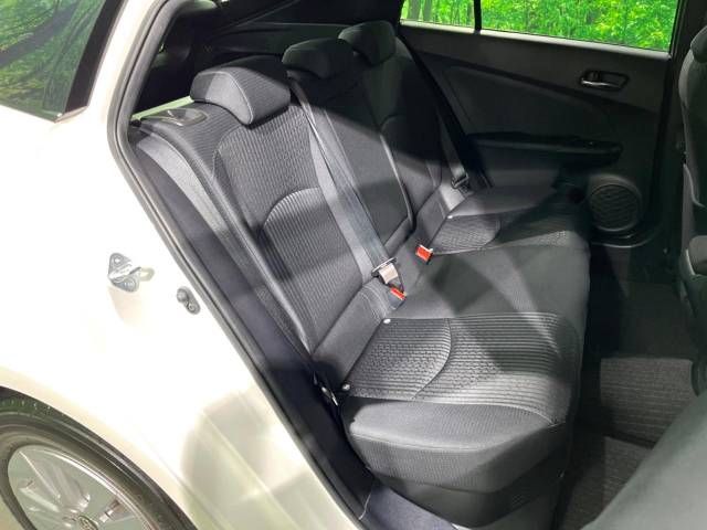 Toyota PRIUS 2018-11 188643-8