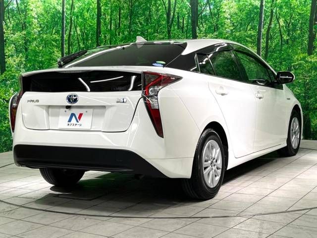 Toyota PRIUS 2018-11 188643-16
