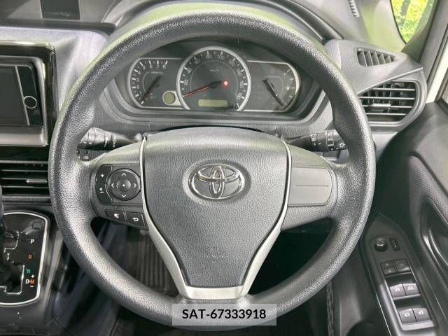 Toyota VOXY 2014-08 289893-12