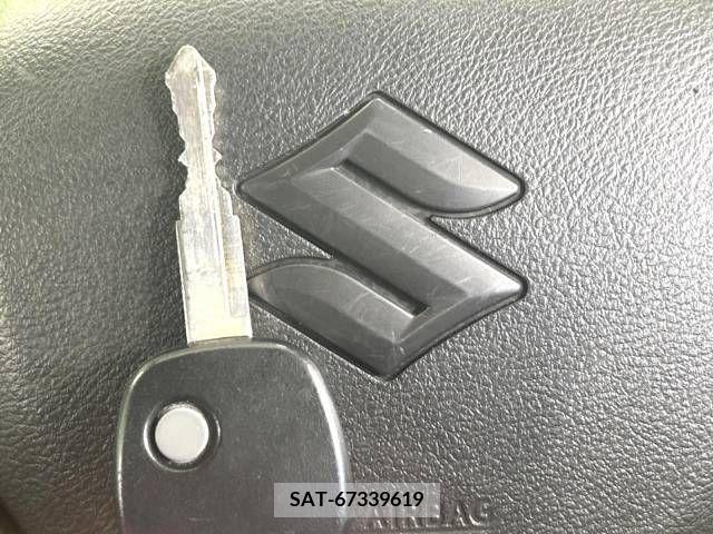 Suzuki ALTO 2019-03 305113-6