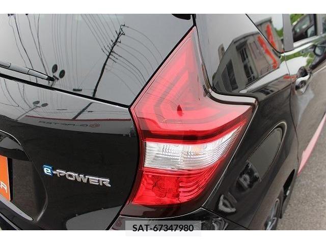 Nissan NOTE 2017-06 305390-11