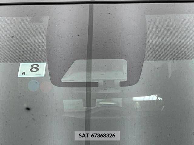 Toyota VOXY 2017-08 394977-2