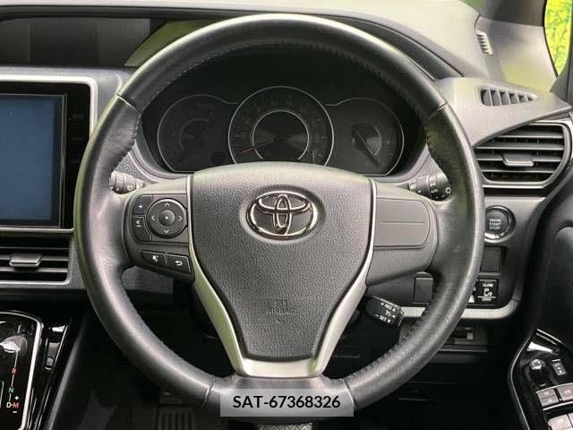 Toyota VOXY 2017-08 394977-12