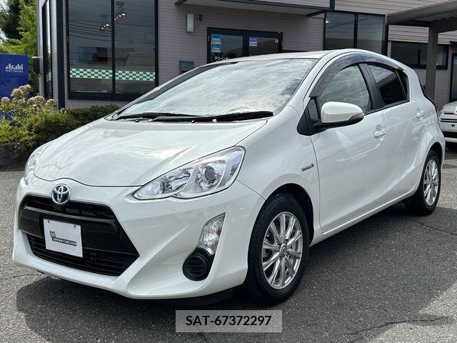 Toyota AQUA 2015-07 389286-0