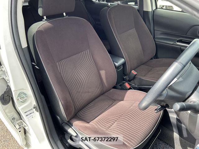 Toyota AQUA 2015-07 389286-24