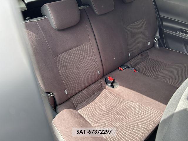 Toyota AQUA 2015-07 389286-25