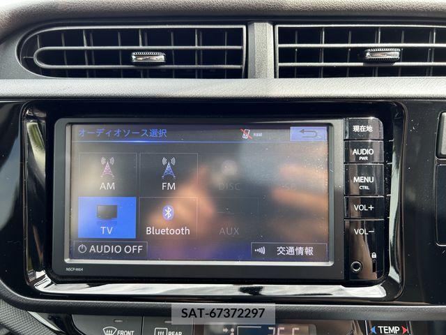 Toyota AQUA 2015-07 389286-14