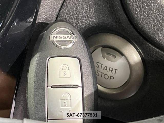 Nissan NOTE 2017-03 305348-7