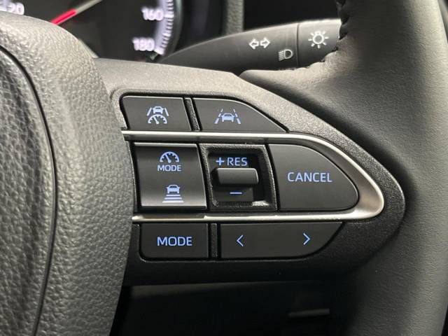 Toyota VOXY 2023-05 181675-5