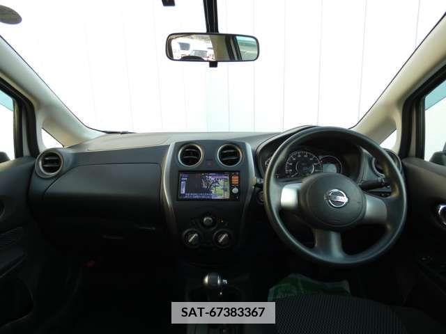 Nissan NOTE 2013-02 352112-4