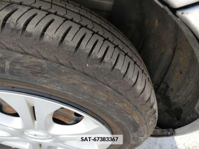 Nissan NOTE 2013-02 352112-17