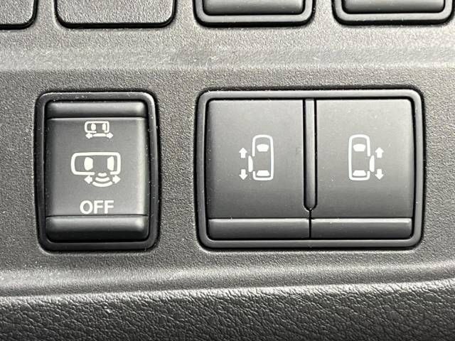 Nissan SERENA 2017-11 194933-5