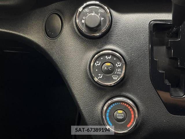 Toyota SIENTA 2018-11 229000-7