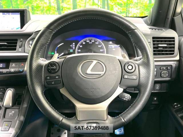 Lexus CT 2015-06 322700-8