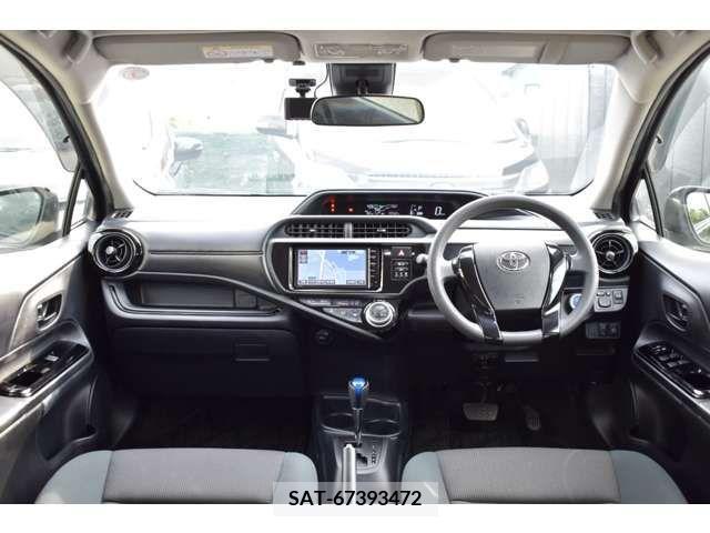 Toyota AQUA 2016-08 314252-1
